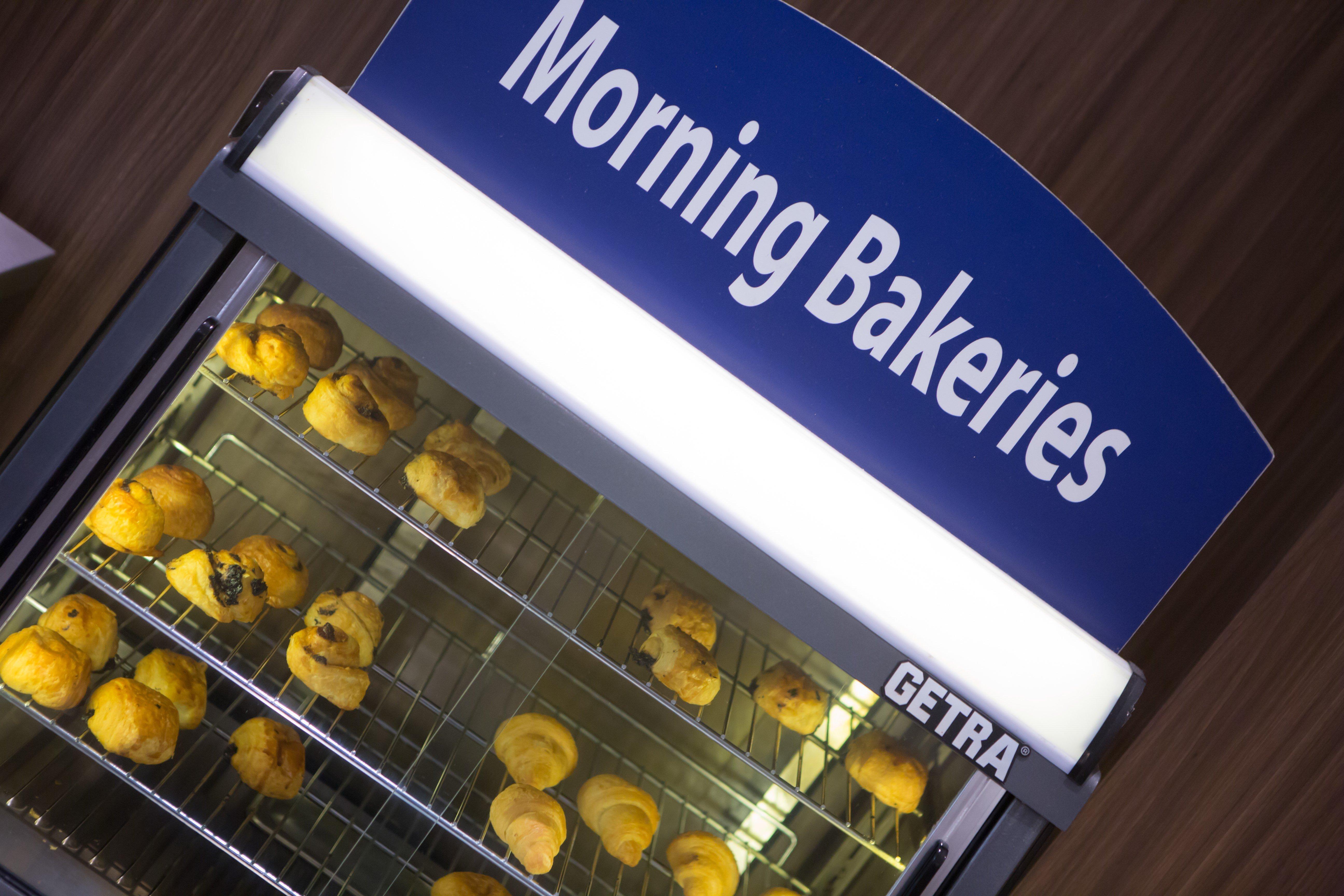 Holiday Inn Express Jakarta International Expo By Ihg Exterior foto